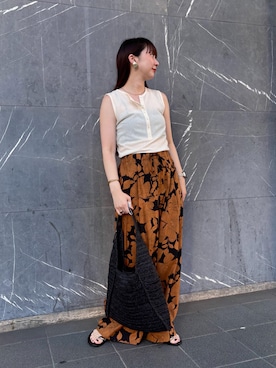 「アイテム（イヤリング、ゴールド系）」を使った、nol hirataさん（レディース・155cm）の夏コーディネート
