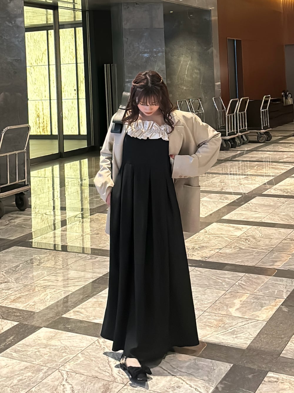 Kanako×Olu.】ショルダーフリルタックワンピースを使った人気