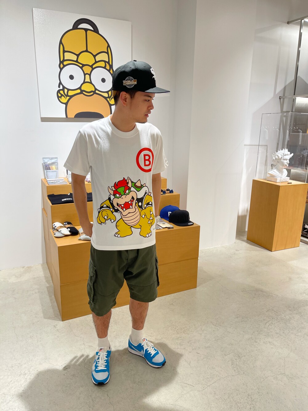 「BAIT、マリオ、マリオブラザーズ、スニーカーコーデ、Tシャツ/カットソー」｜「BAITの【2107_SPM】BAIT x MARIO BOWSER TEE 216-SPM-TEE-003（Tシャツ/カットソー、ホワイト系）」を使った、kazさん（メンズ・172cm）の夏コーディネートの1枚目の写真