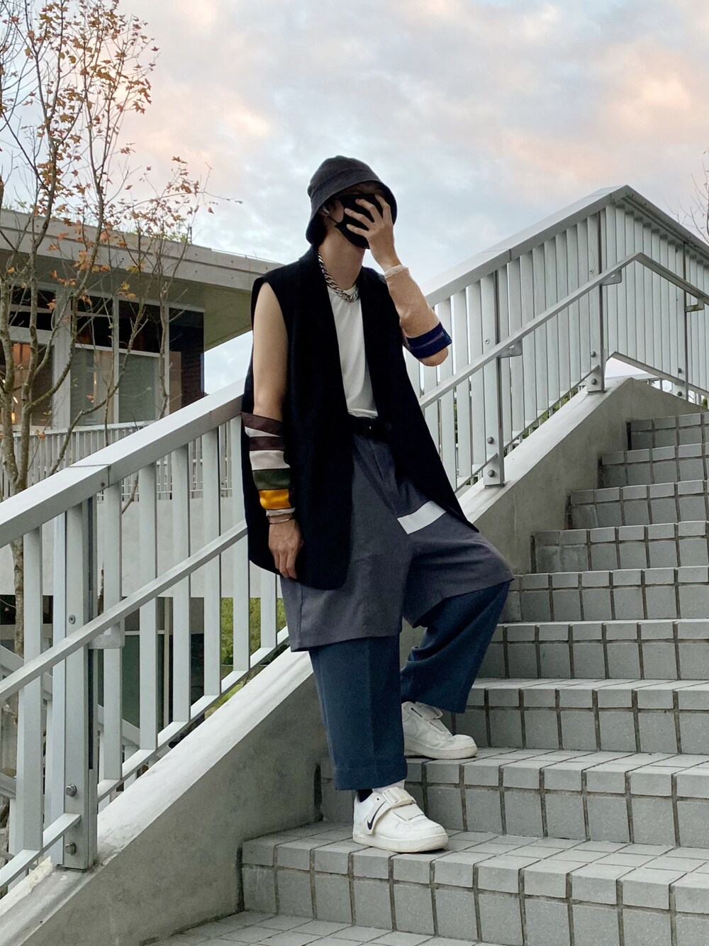 「ootd、outfit、街頭穿搭、NIKE、漁夫帽、fashion、H&M、休閒、休日スタイル、休日コーデ、大人カジュアル、大人コーデ、日系極簡、street、streetstyle」｜「Recoveryのアイテム（ネックレス、シルバー系）」を使った、ctboi さん（メンズ・175cm）の冬コーディネートの1枚目の写真