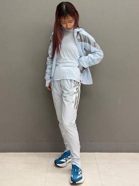 「adidas（アディダス）のアイテム（ジャケット/アウター）」を使った、KAさん（レディース・154cm）の冬コーディネート