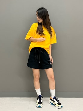 「adidas by Stella McCartney（アディダスバイステラマッカートニー）のアイテム（Tシャツ/カットソー）」を使った、KAさん（レディース・154cm）の秋コーディネート