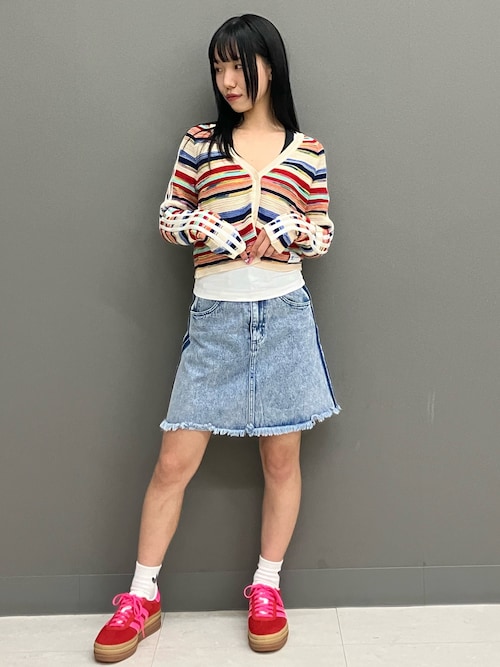 アディダス ブランドコアストア 横浜ジョイナスKAさんのデニムスカート  