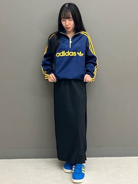 「マキシスカート」｜「アイテム（ナイロンジャケット）」を使った、KAさん（レディース・154cm）の秋コーディネート