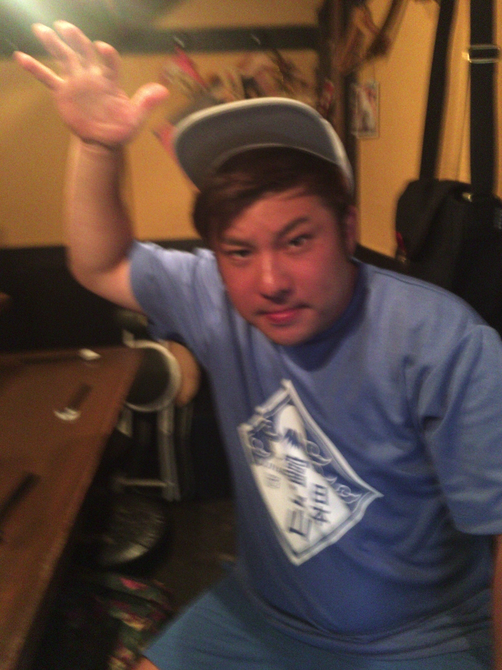 「お食事WEAR」｜「富士山Tのアイテム（Tシャツ/カットソー、ブルー系）」を使った、ファイトマちゃんさん（メンズ・164cm）の夏コーディネートの1枚目の写真
