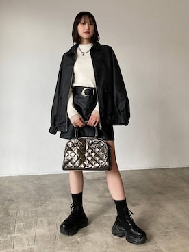 「アイテム（アクセサリー、ブラック系）」を使った、なっつさん（レディース・164cm）の冬コーディネート