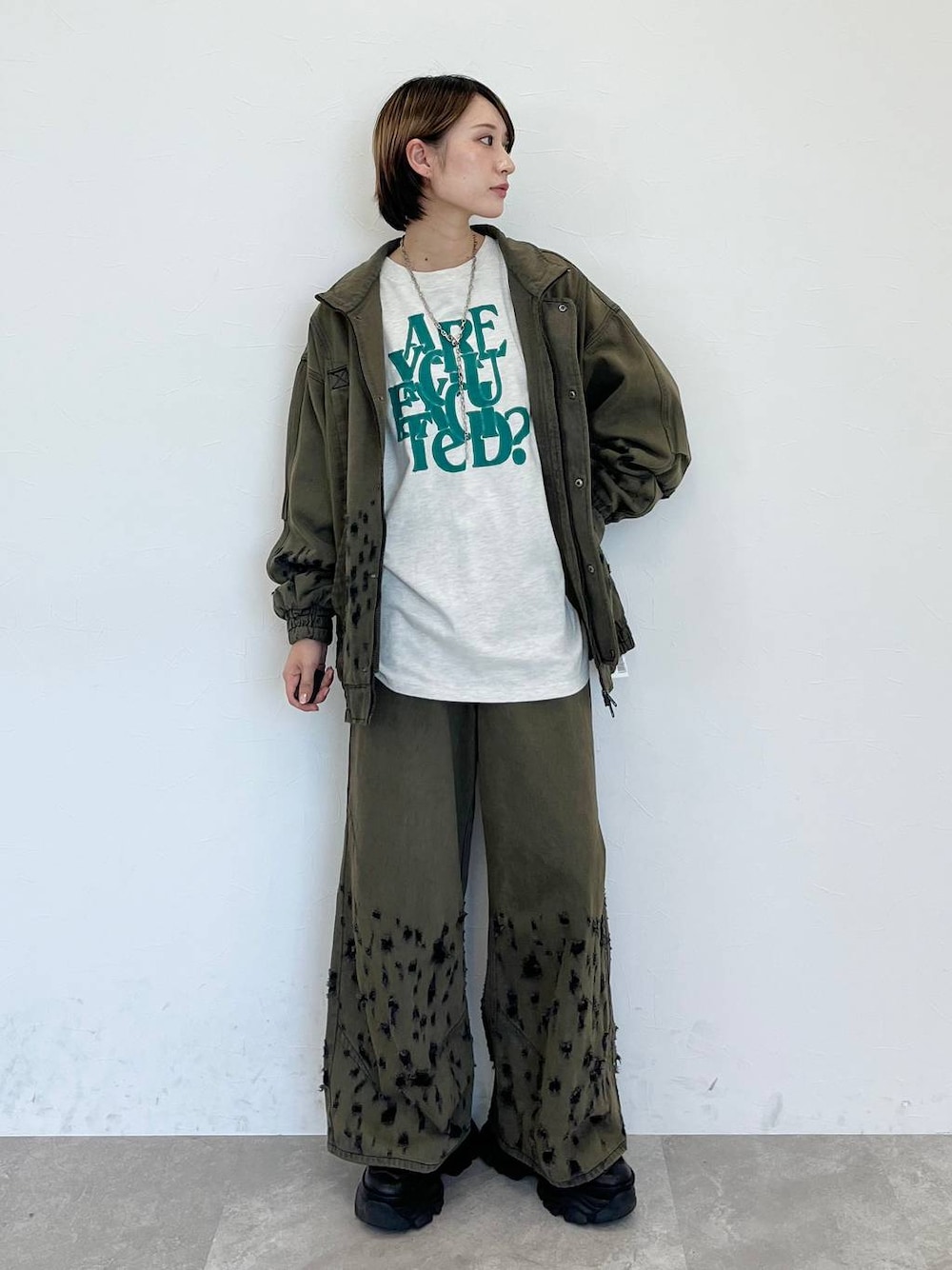 「メンズライク、カジュアル、モード、PAGEBOY、Anui」｜「PAGEBOYのプラットチャンキースニーカー（スニーカー、ブラック系）」を使った、なっつさん（レディース・164cm）の秋コーディネートの1枚目の写真