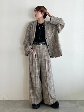 「saloon（サルーン）のアイテム（トップス）」を使った、なっつさん（レディース・164cm）の秋コーディネート