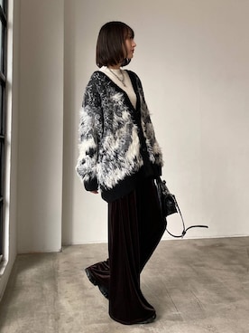 「アイテム（アクセサリー、ブラック系）」を使った、なっつさん（レディース・164cm）の秋コーディネート