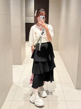 「merry jenny（メリージェニー）のfrill mary jane metal sneakers（スニーカー、ホワイト系）」を使った、𝐇𝐨𝐧𝐨さん（レディース・150cm）の夏コーディネート