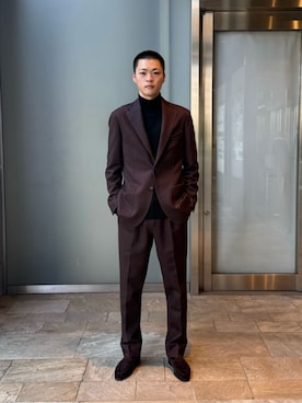 「ESTNATION（エストネーション）のアイテム（ニット/セーター）」を使った、ESTNATION MENSさん（メンズ・180cm）の夏コーディネート