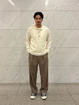 「ESTNATION（エストネーション）のアイテム（ニット/セーター）」を使った、ESTNATION MENSさん（メンズ・180cm）の夏コーディネート
