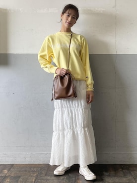 「アイテム（ブレスレット）」を使った、ADAM ET ROPE' STAFFさん（レディース・167cm）の春コーディネート