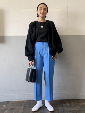 「袖ボリューム」｜「アイテム（スラックス）」を使った、ADAM ET ROPE' STAFFさん（レディース・166cm）の冬コーディネート