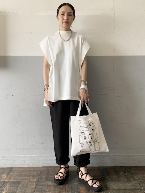 ADAM ET ROPE' STAFFさんのコーディネート