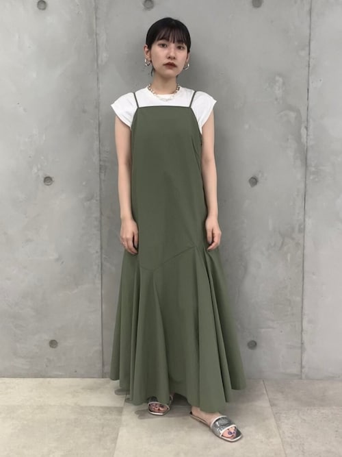 ADAM ET ROPE' STAFFさんのコーディネート