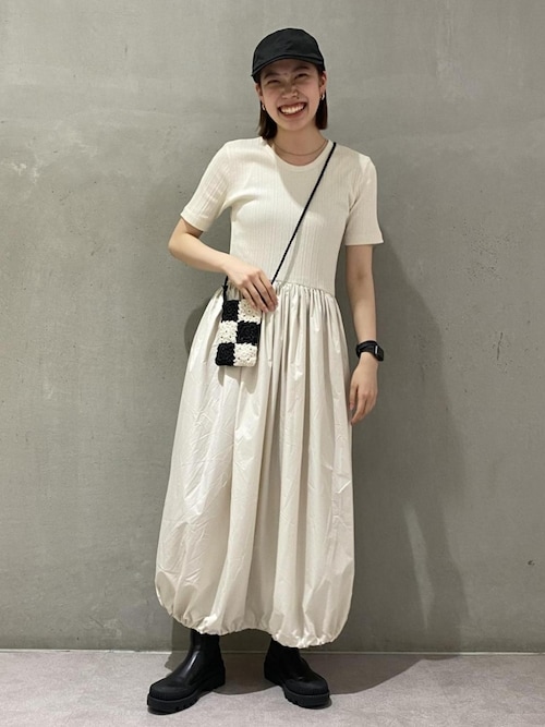 ADAM ET ROPE' STAFFさんのコーディネート