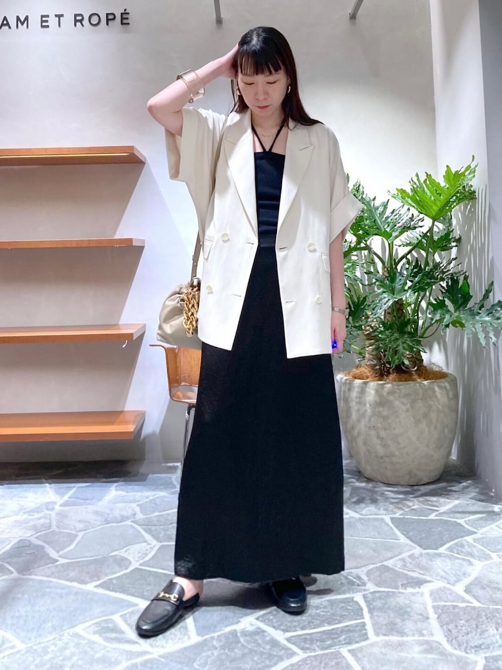 サステナブル】ショートスリーブジャケットを使った人気ファッション