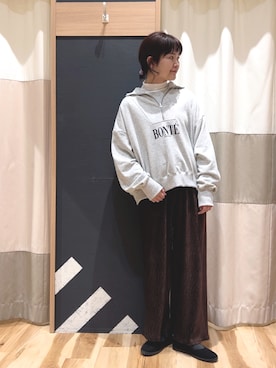 「Samansa Mos2 blue」｜「アイテム（スウェット）」を使った、おの 🧸さん（レディース・161cm）の冬コーディネート