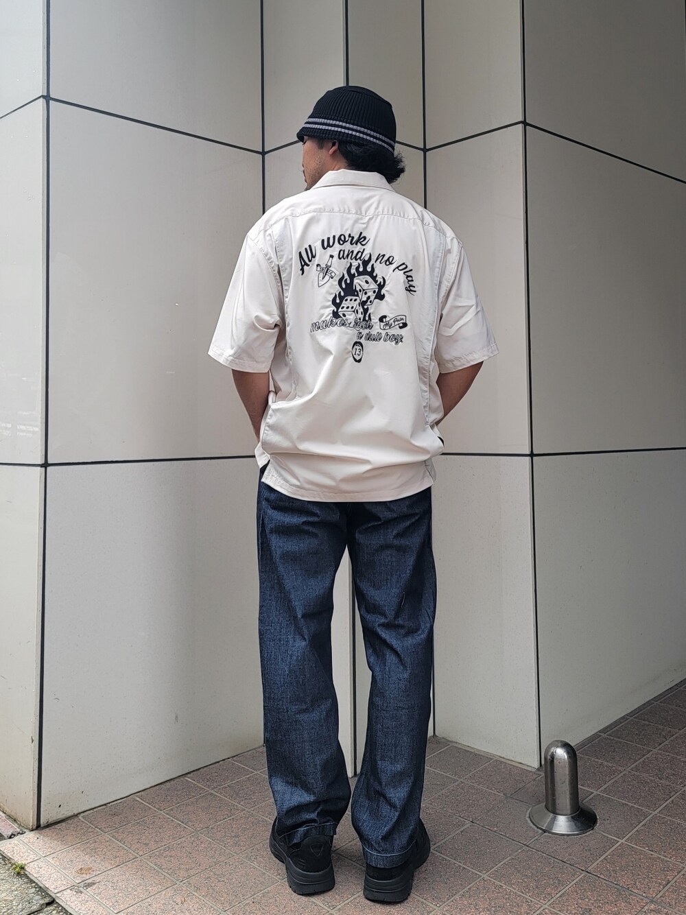 「SCHOTT、schott grand store tokyo、ファッションの力を信じよう、シンプルコーデ、大人コーデ、夏、オトナカジュアル、おしゃれさんと繋がりたい、カジュアルコーデ、シャツスタイル、きれいめカジュアル、低身長コーデ、ストリート、AVIREX、モックネック」｜「schottの【直営限定】Schott/ショット/DENIM BELTED PANTS/デニム ベルテッド パンツ（デニムパンツ、ブルー系）」を使った、今野太那さん（メンズ・175cm）の春コーディネートの1枚目の写真