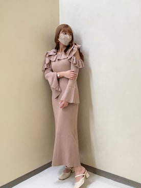 「one after another NICE CLAUP（ワンアフターアナザーナイスクラップ）の肩フリルレディニットワンピース/premium order（ワンピース、ベージュ系）」を使った、MOEKA(イエベ春/骨格ナチュラル)さん（レディース・157cm）の夏コーディネート