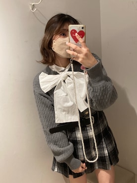 「one after another NICE CLAUP（ワンアフターアナザーナイスクラップ）の【取り外し可能】ボウタイリボンブラウス（シャツ/ブラウス、ホワイト系）」を使った、MOEKA(イエベ春/骨格ナチュラル)さん（レディース・157cm）の冬コーディネート