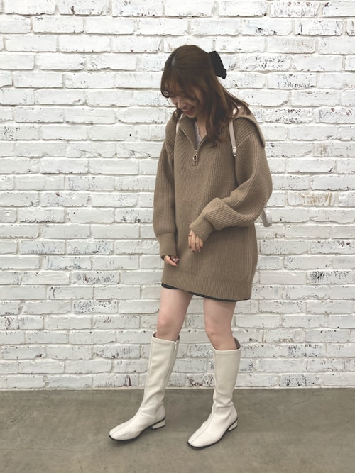 うさぎシビラ⭐︎ニットワンピース　ベージュ セール】ハーフジップセーラーカラーニットワンピース（ワンピース