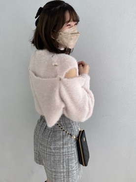 「one after another NICE CLAUP（ワンアフターアナザーナイスクラップ）の肩あきマルチウェイフェザーニット（ニット/セーター、ピンク系）」を使った、MOEKA(イエベ春/骨格ナチュラル)さん（レディース・157cm）の秋コーディネート