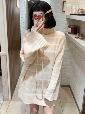 「one after another NICE CLAUP（ワンアフターアナザーナイスクラップ）のNC刺繍ハイネックニットミニワンピ（ニット/セーター、ピンク系）」を使った、MOEKA(イエベ春/骨格ナチュラル)さん（レディース・157cm）の冬コーディネート