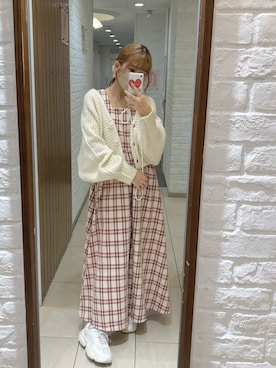 「one after another NICE CLAUP（ワンアフターアナザーナイスクラップ）の淡色ニットカーディガン（カーディガン/ボレロ、ホワイト系）」を使った、MOEKA(イエベ春/骨格ナチュラル)さん（レディース・157cm）の夏コーディネート