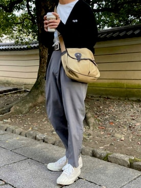 「ニットカーディガン」｜りへ🐈さん（メンズ・165cm・20代）の秋コーディネート