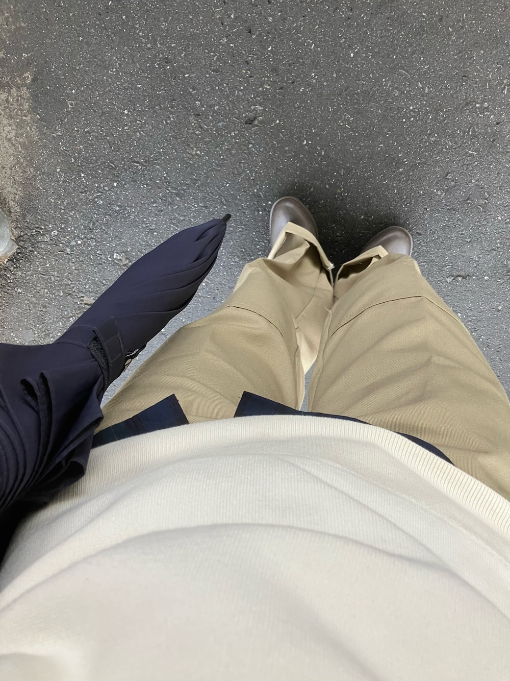 「チェックシャツ、チノパン、ディッキーズ(Dickies)、ユニクロ」｜「DickiesのDickies/ディッキーズ LOOSE FIT ダブルニー センタープレス ワークパンツ スケーターパンツ 85283 レングス32（チノパンツ、グリーン系）」を使った、shell1994lさん（骨格ストレート・レディース・160cm）の春コーディネートの1枚目の写真