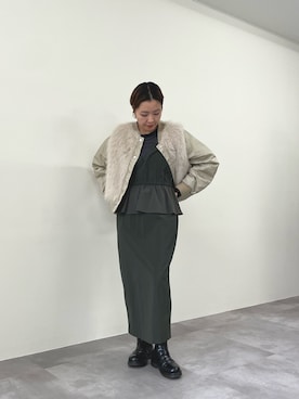 「アイテム（ダウンジャケット/コート、ベージュ系）」を使った、DOLLUPOOPS_TEVALTさん（レディース・158cm）の秋コーディネート