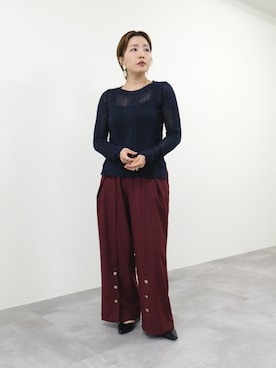 「アイテム（スラックス、レッド系）」を使った、DOLLUPOOPS_TEVALTさん（レディース・158cm）の秋コーディネート