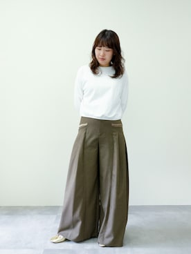 「DOLLUPOOPS（ドールアップウップス）のアイテム（パンツ）」を使った、DOLLUPOOPS_TEVALTさん（レディース・158cm）の秋コーディネート