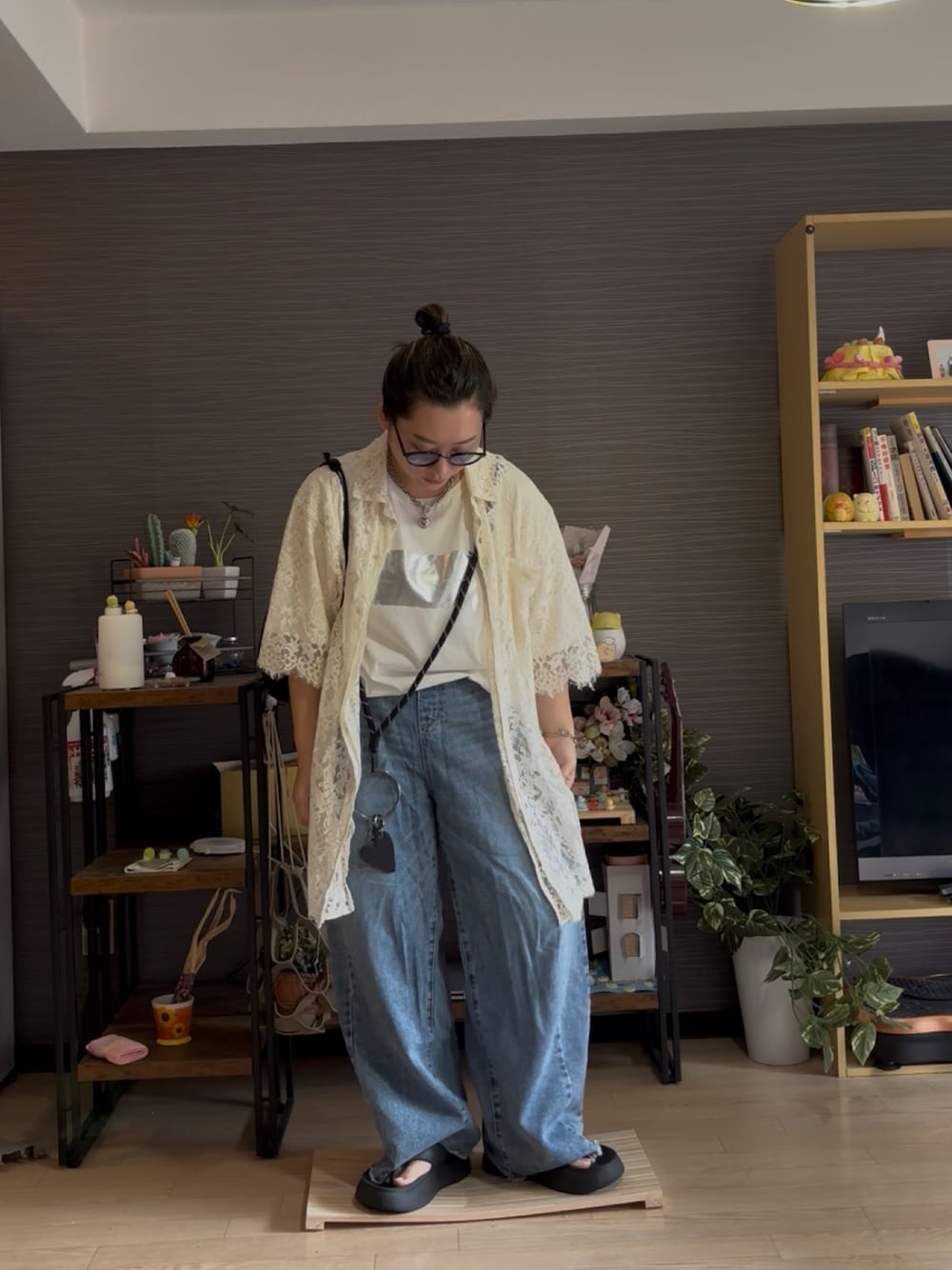 「GLOBAL WORKのリッチクリーンプリントT半袖/147640（Tシャツ/カットソー、ホワイト系）」を使った、真波(Manami)さん（骨格ストレート・レディース・153cm）の夏コーディネートの1枚目の写真