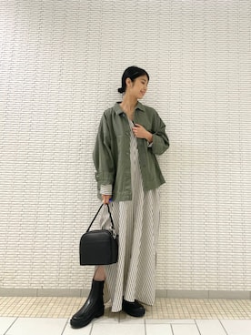 「アイテム（カバーオール）」を使った、ナガタエリさん（レディース・158cm）の秋コーディネート