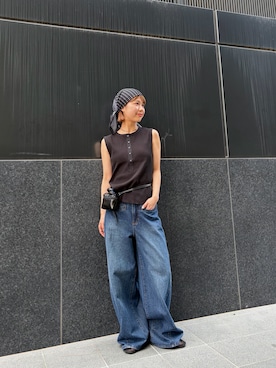 「KBF（ケイビーエフ）のワッフルヘンリーネックタンクトップ（タンクトップ、ブラック系）」を使った、ナガタエリさん（レディース・158cm）の夏コーディネート