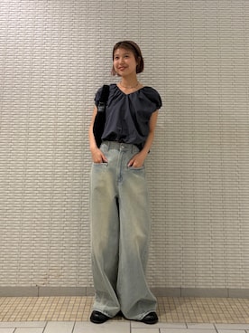 「KBF（ケイビーエフ）のWIDEレッグアジャストデニム（デニムパンツ、ブルー系）」を使った、ナガタエリさん（レディース・158cm）の春コーディネート