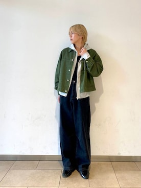 「アイテム（デニムジャケット、グリーン系）」を使った、daikiさん（メンズ・173cm）の秋コーディネート