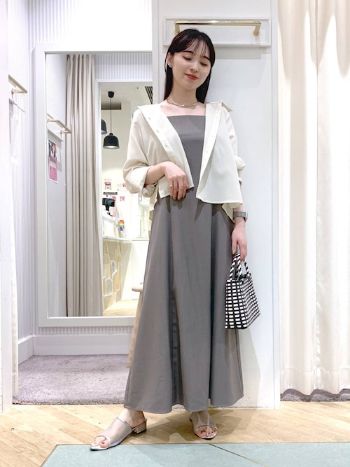 日本未発売*MIUMIU*シームレスキャミソールワンピース ホワイト 低身長さん向けサイズあり】ラメカットソーカップ付きキャミ