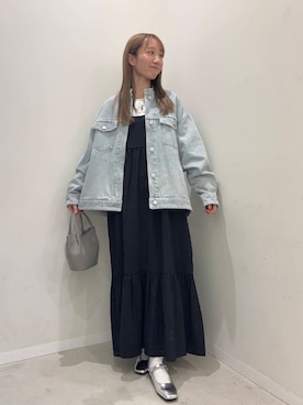 「お出掛けコーデ」｜「アイテム（デニムジャケット）」を使った、ainoさん（レディース・157cm）の春コーディネート