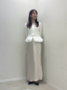 「SENSE OF PLACE by URBAN RESEARCH(センスオブプレイスバイアーバンリサーチ)の『洗濯可』バルーンヘムダブルジップニットカーディガン(カーディガン/ボレロ、ホワイト系)」を使った、ainoさん(レディース・156cm)の秋コーディネート
