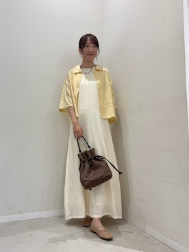 「SENSE OF PLACE by URBAN RESEARCH(センスオブプレイスバイアーバンリサーチ)のヒラヒラパッチワークシシュウシャツ(シャツ/ブラウス、イエロー系)」を使った、ainoさん(レディース・156cm)の夏コーディネート