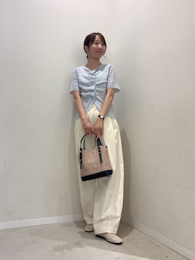 「SENSE OF PLACE by URBAN RESEARCH(センスオブプレイスバイアーバンリサーチ)のフロントタックメッシュレーストップ(カーディガン/ボレロ、ブルー系)」を使った、ainoさん(レディース・156cm)の夏コーディネート
