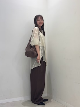 「SENSE OF PLACE by URBAN RESEARCH(センスオブプレイスバイアーバンリサーチ)のバンドカラーシャンブレーシアーシャツ(シャツ/ブラウス、ホワイト系)」を使った、ainoさん(レディース・156cm)の春コーディネート
