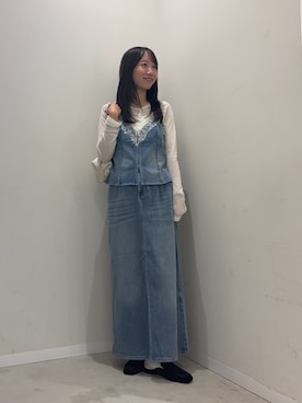 「SENSE OF PLACE by URBAN RESEARCH(センスオブプレイスバイアーバンリサーチ)のレースドッキングデニムライクキャミソール(キャミソール、ブルー系)」を使った、ainoさん(レディース・156cm)の夏コーディネート