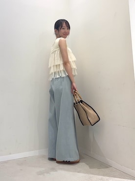 「SENSE OF PLACE by URBAN RESEARCH(センスオブプレイスバイアーバンリサーチ)の『洗濯可』ダブルジップフリルニットトップ(ニット/セーター、ホワイト系)」を使った、ainoさん(レディース・156cm)の春コーディネート