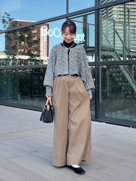 「アイテム（バレエシューズ）」を使った、ainoさん（レディース・156cm）の秋コーディネート