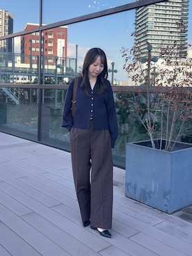 「SENSE OF PLACE by URBAN RESEARCH(センスオブプレイスバイアーバンリサーチ)の『洗濯可』抗ピルキーネックカーディガン(カーディガン/ボレロ、ブルー系)」を使った、ainoさん(レディース・156cm)の秋コーディネート